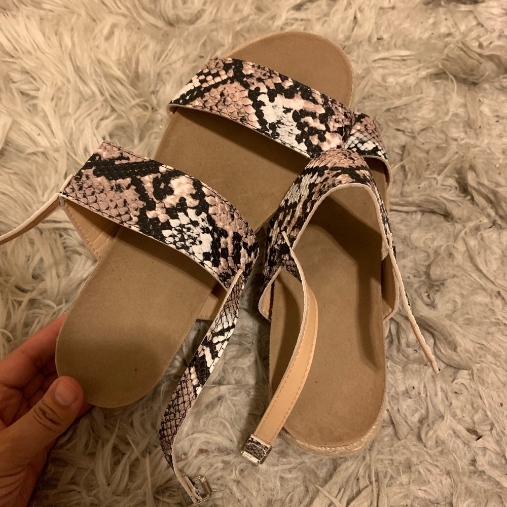 💥fashionable print sandals 💥
